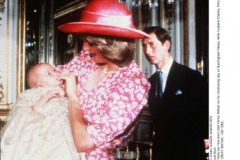 La princesa Diana con su hijo William el día de su bautizo.