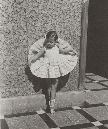 En puntas a la edad de 3 años.