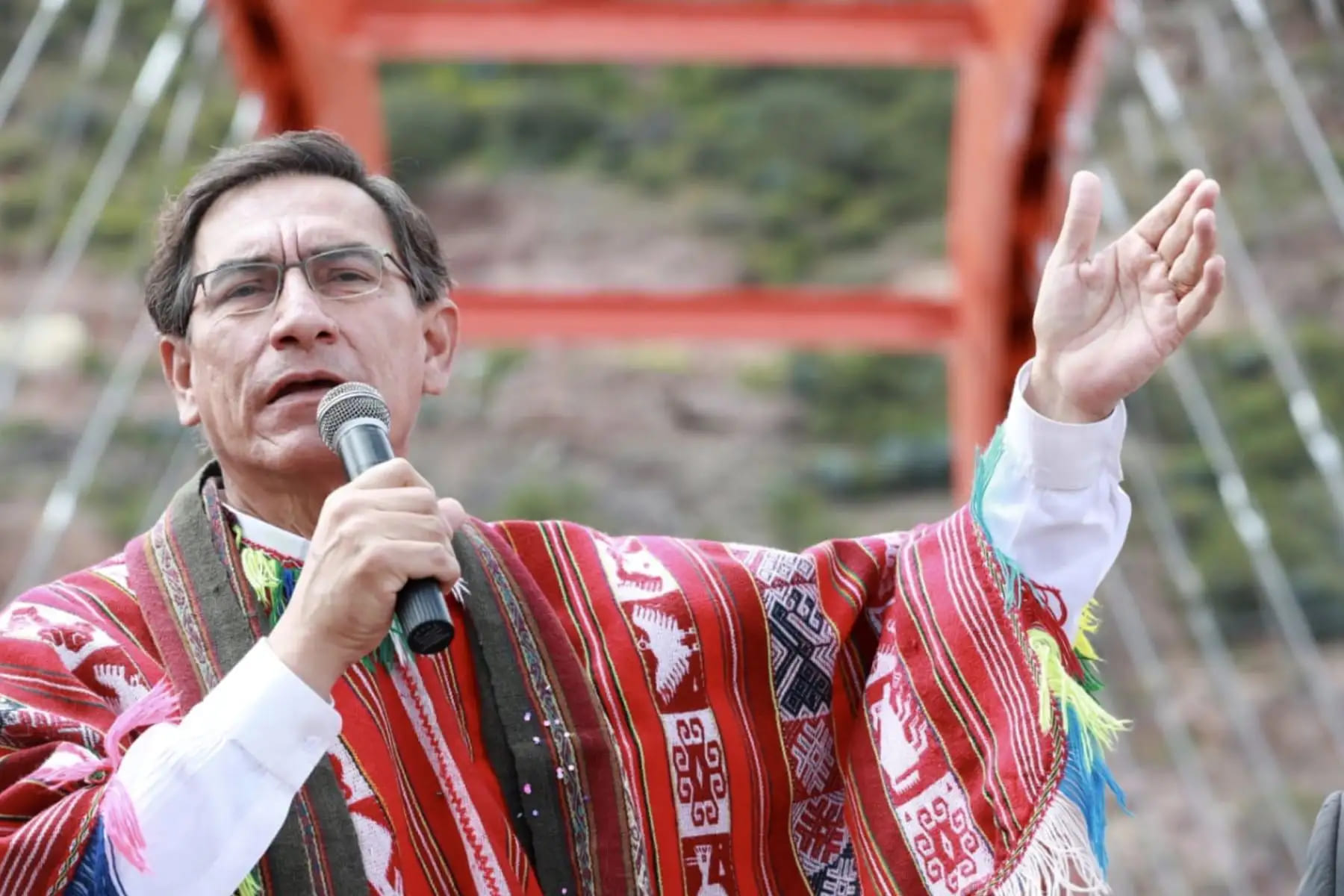 La pena final fue menor al requerimiento inicial del Ministerio Público del Perú, pero el colegiado confirmó prisión efectiva al acreditarse la entrega y promesa de ventajas económicas.