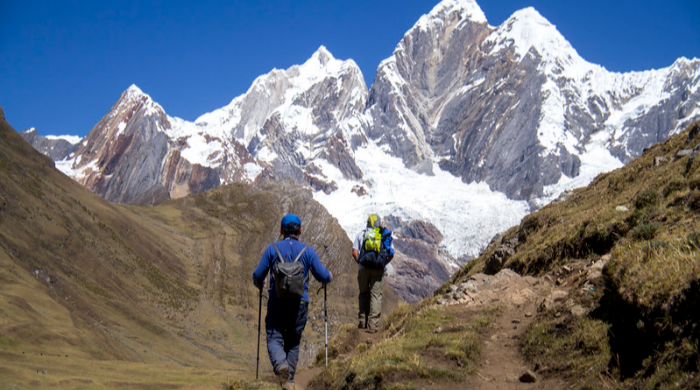 Entre cumbres nevadas y lagos turquesa, el Parque Nacional Huascarán reafirma a Áncash como el corazón del turismo de aventura sostenible en el Perú.