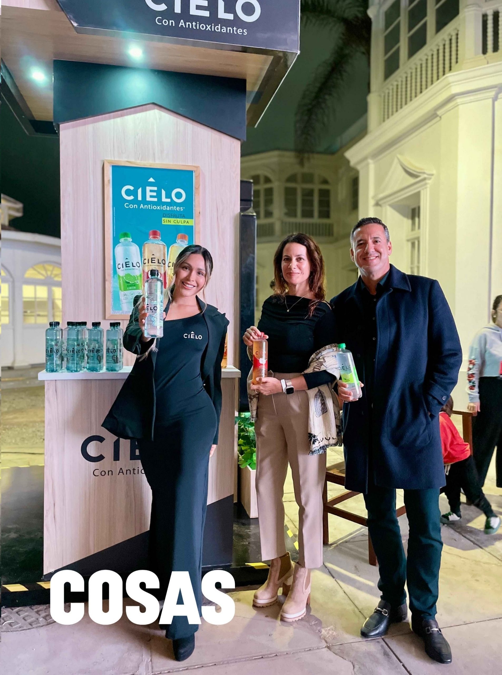 Agua Cielo refrescó al público asistente.