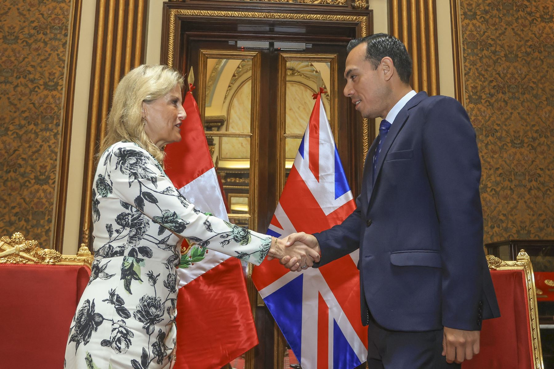Un encuentro protocolar que marca una nueva etapa en las relaciones entre Perú y el Reino Unido, con la duquesa como representante de la Corona británica.