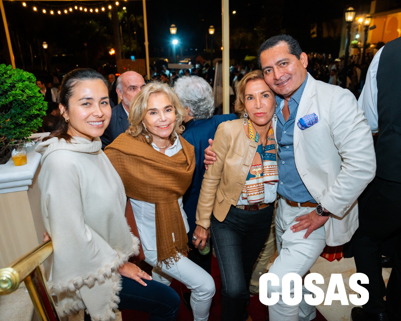 Carmen Talavera, Rósela Alberti, Carina Alberti y Frank Zegarra