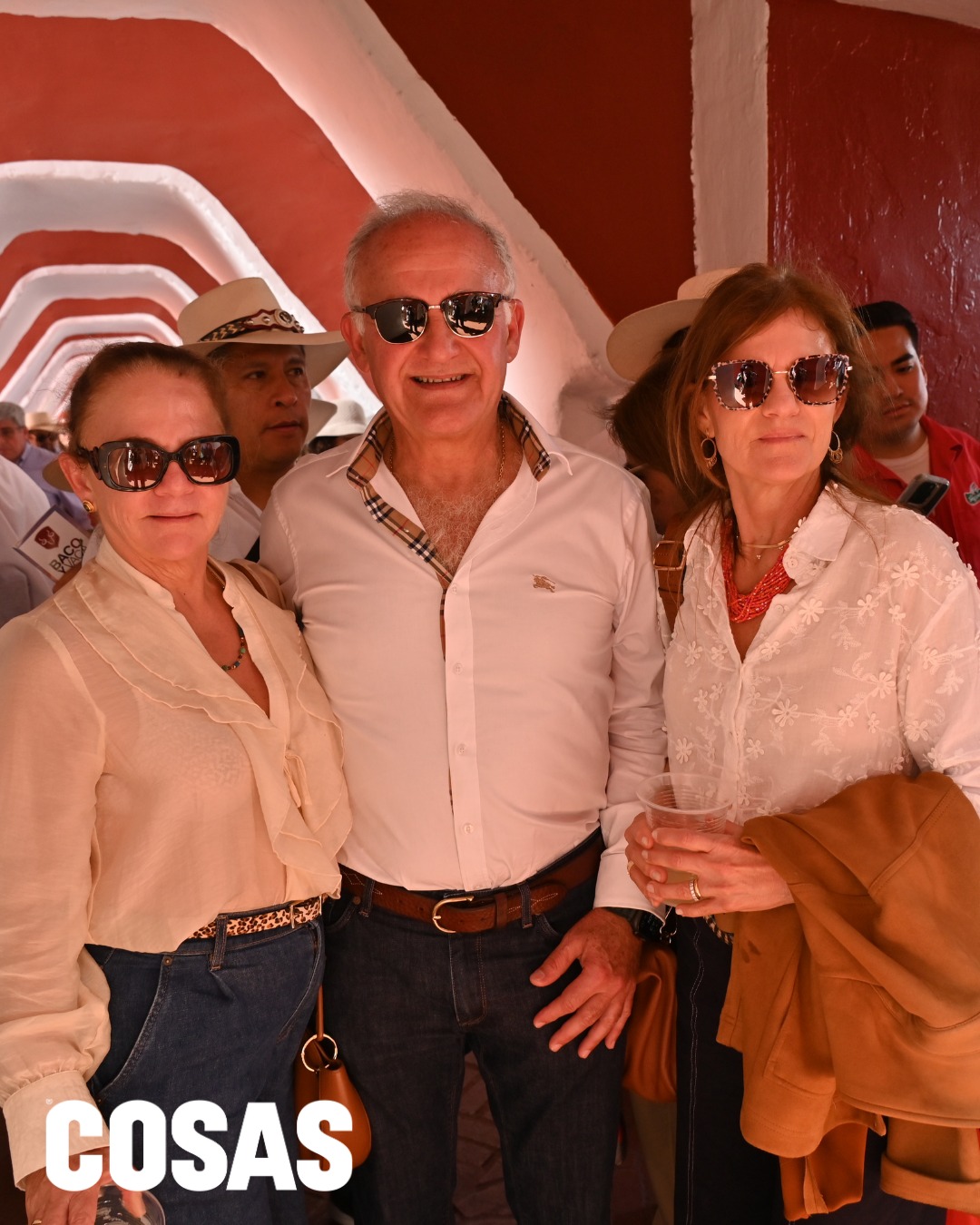 Mariella Artadi, Mario Mustafá y Beatriz Artadi