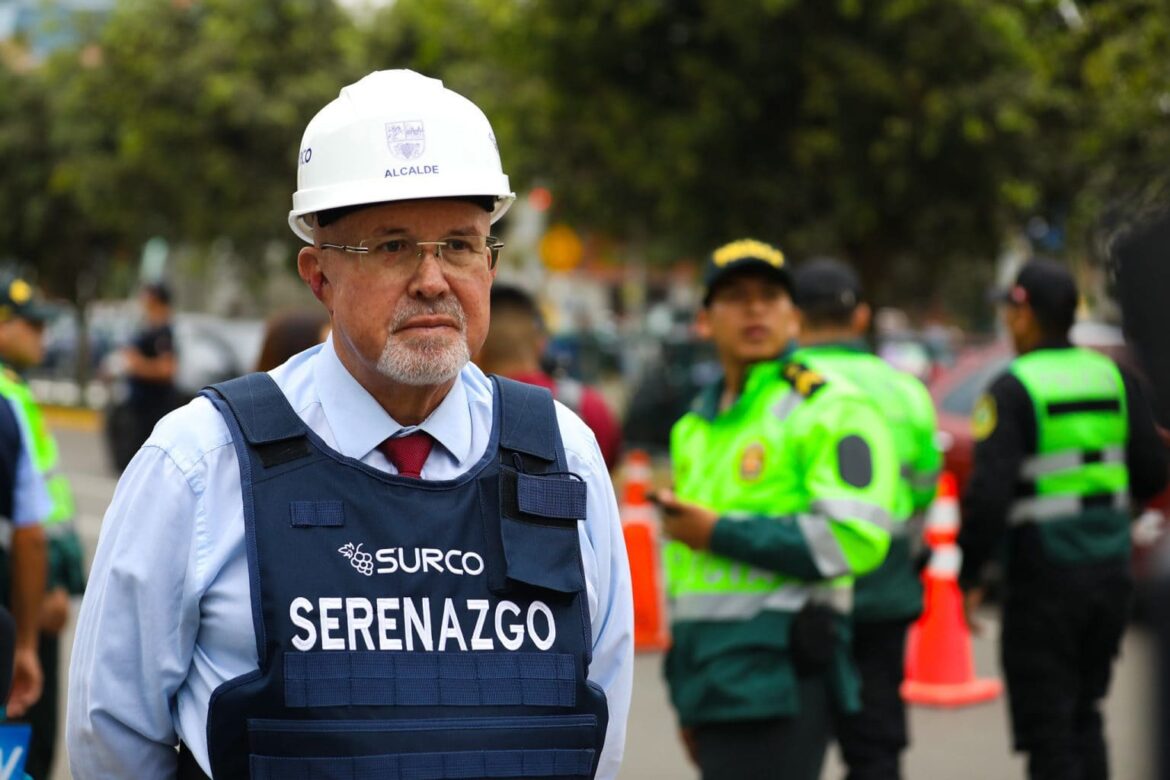 Bruce propone crear una policía municipal para enfrentar delitos de ciudad y aliviar la carga de la Policía Nacional.