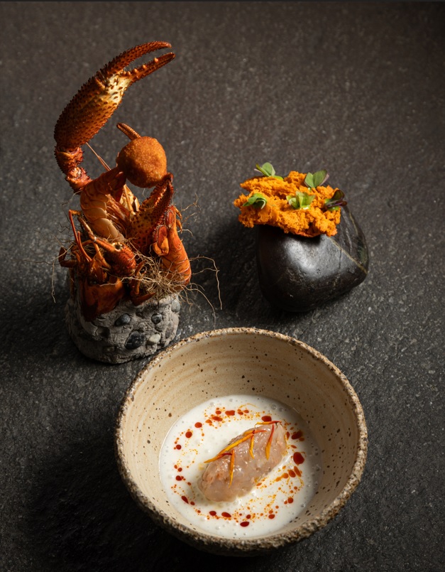 Camarones tratados con precisión y respeto: producto, textura y narrativa en equilibrio, fiel al lenguaje culinario de Mayta.