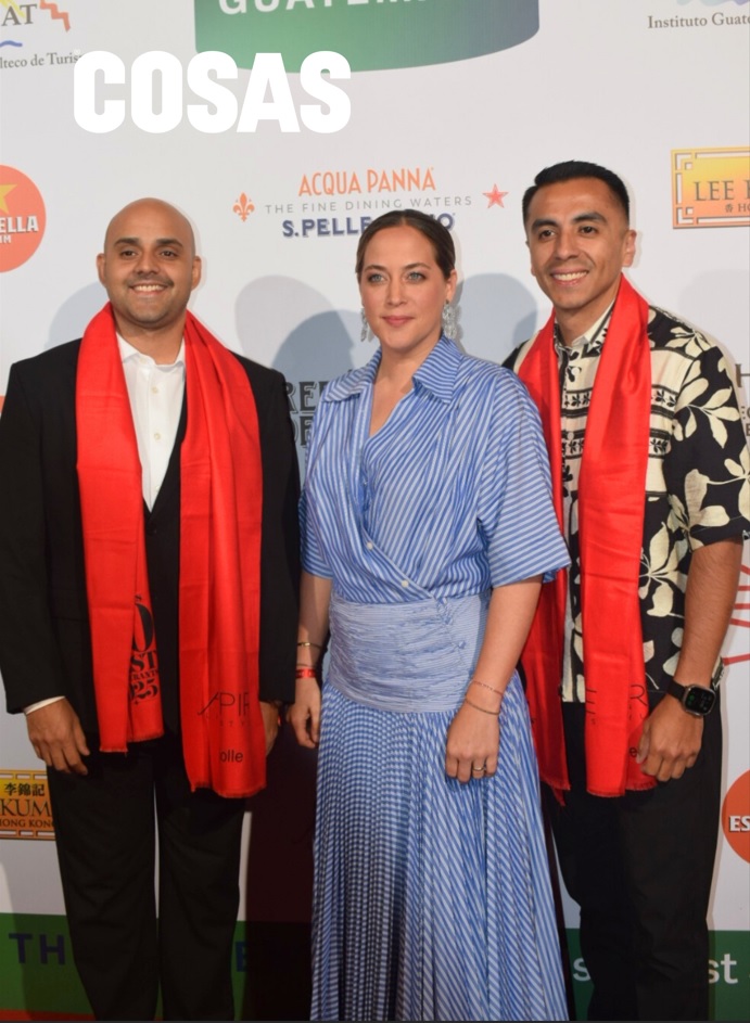 Manuel Bobadilla, Pía León y Diego Vasquez Luque de Kjolle.