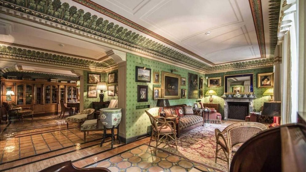 En el interior, los coloridos diseños de Renzo Mongiardino permanecen en perfecto estado