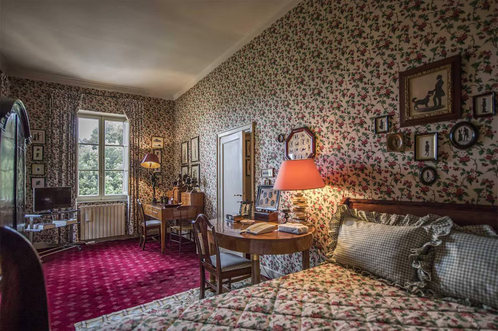 Por su parte, la casa de Valentino Garavani, cerca de París, el Château de Wideville, celebra la pasión de la alta costura por todo lo chino