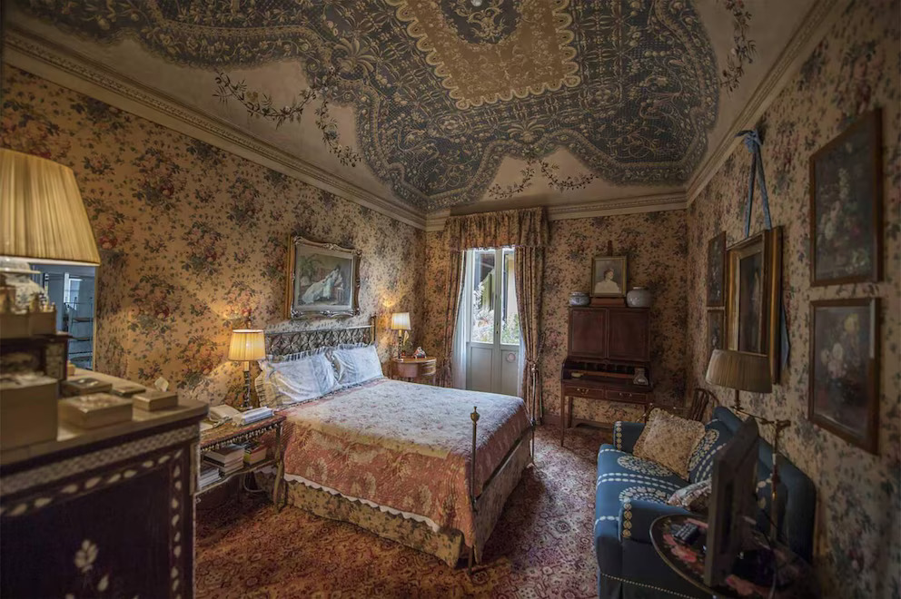 El diseñador Renzo Mongiardino encarnaba la extravagancia de la época en techos pintados y pisos de terracota y mármol