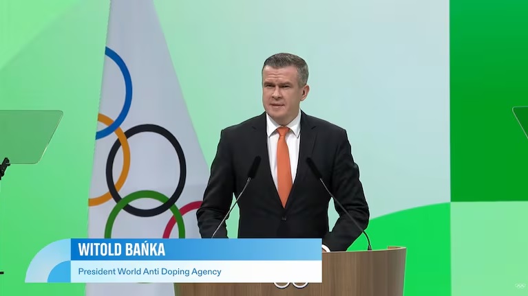 “El salto de esquí es muy popular en Polonia, así que os prometo que voy a ponerme con esto”, afirmó el presidente polaco de la Agencia Mundial Antidopaje (AMA),