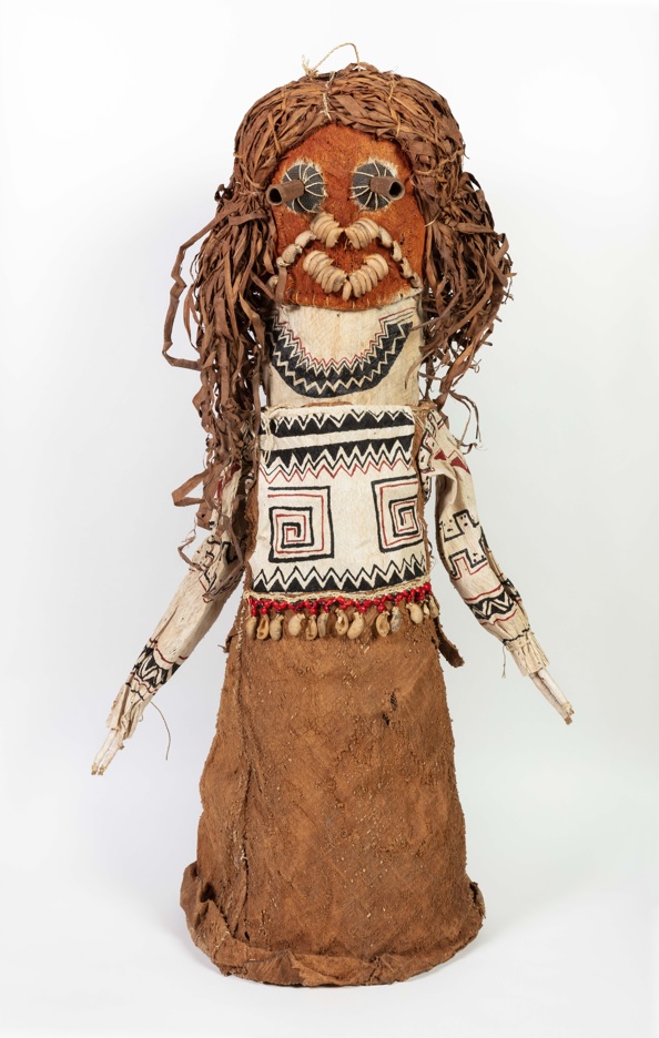 En su práctica, el hacer manual se cruza con saberes transmitidos de generación en generación, donde arte y cuidado del territorio son inseparables.