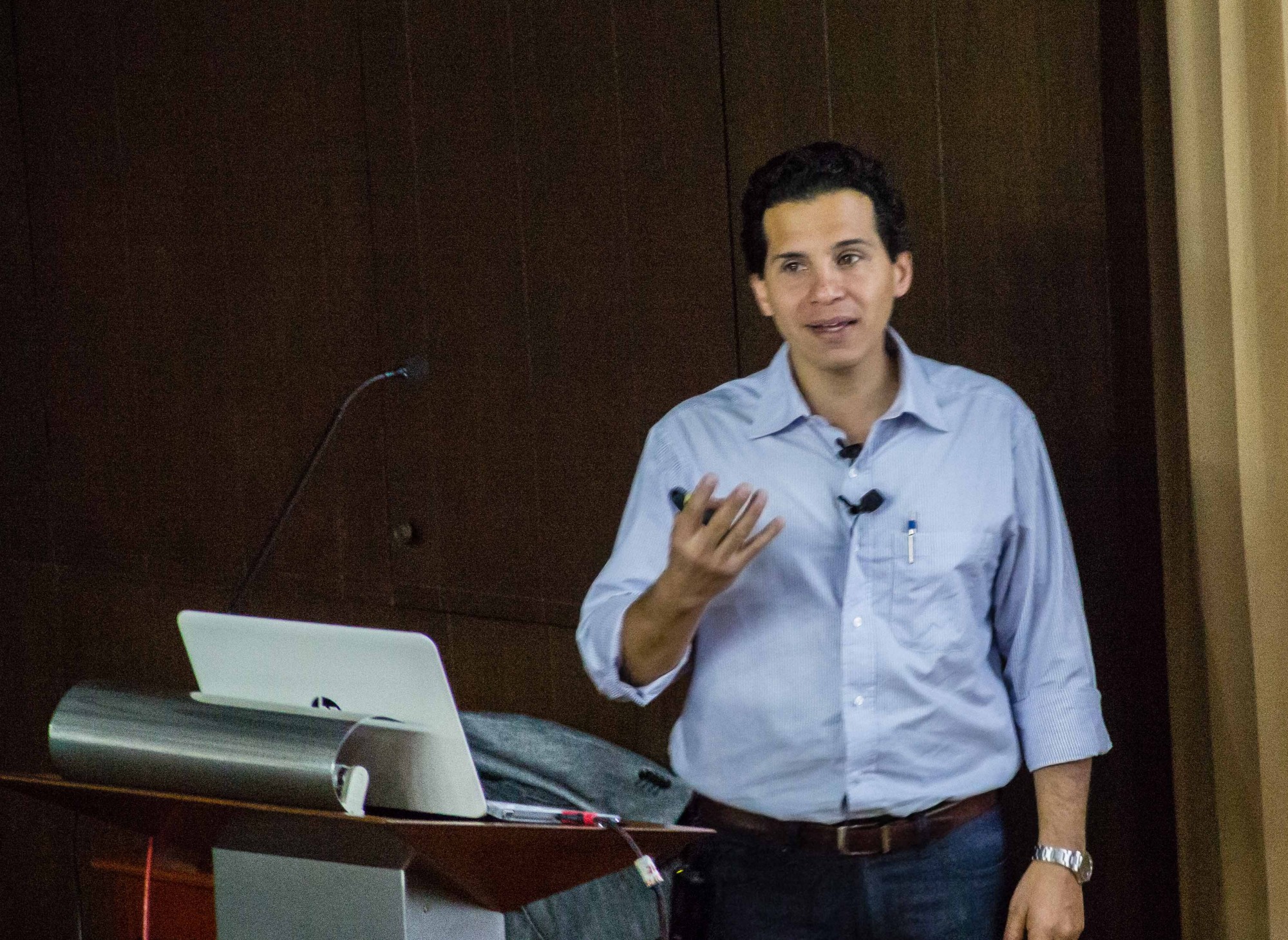 El arquitecto Aldo Facho advierte sobre la necesidad de revisar si los parámetros urbanos garantizan calidad de vida.